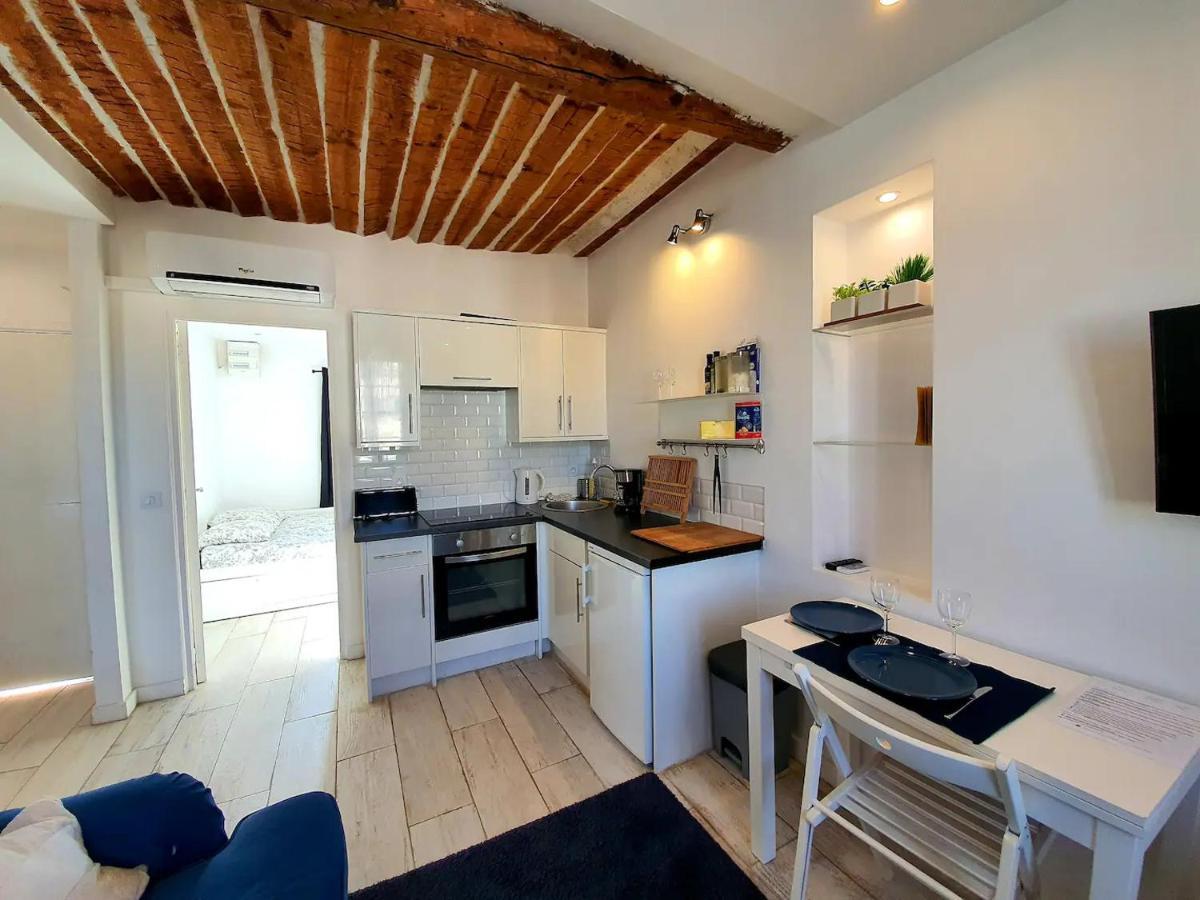 Freshly Tastefully Renovated Apartments In Heart Of Old Antibes Kültér fotó