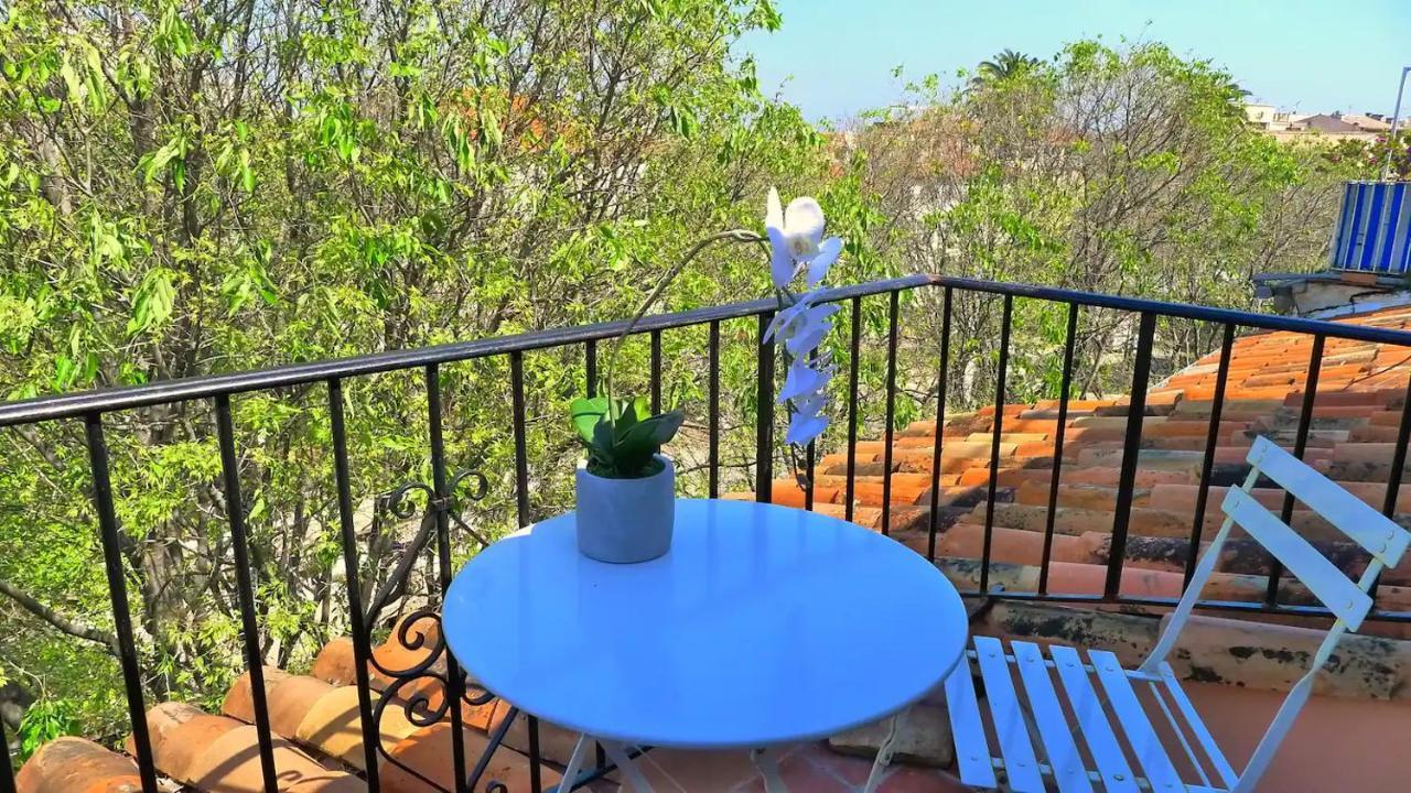 Freshly Tastefully Renovated Apartments In Heart Of Old Antibes Kültér fotó