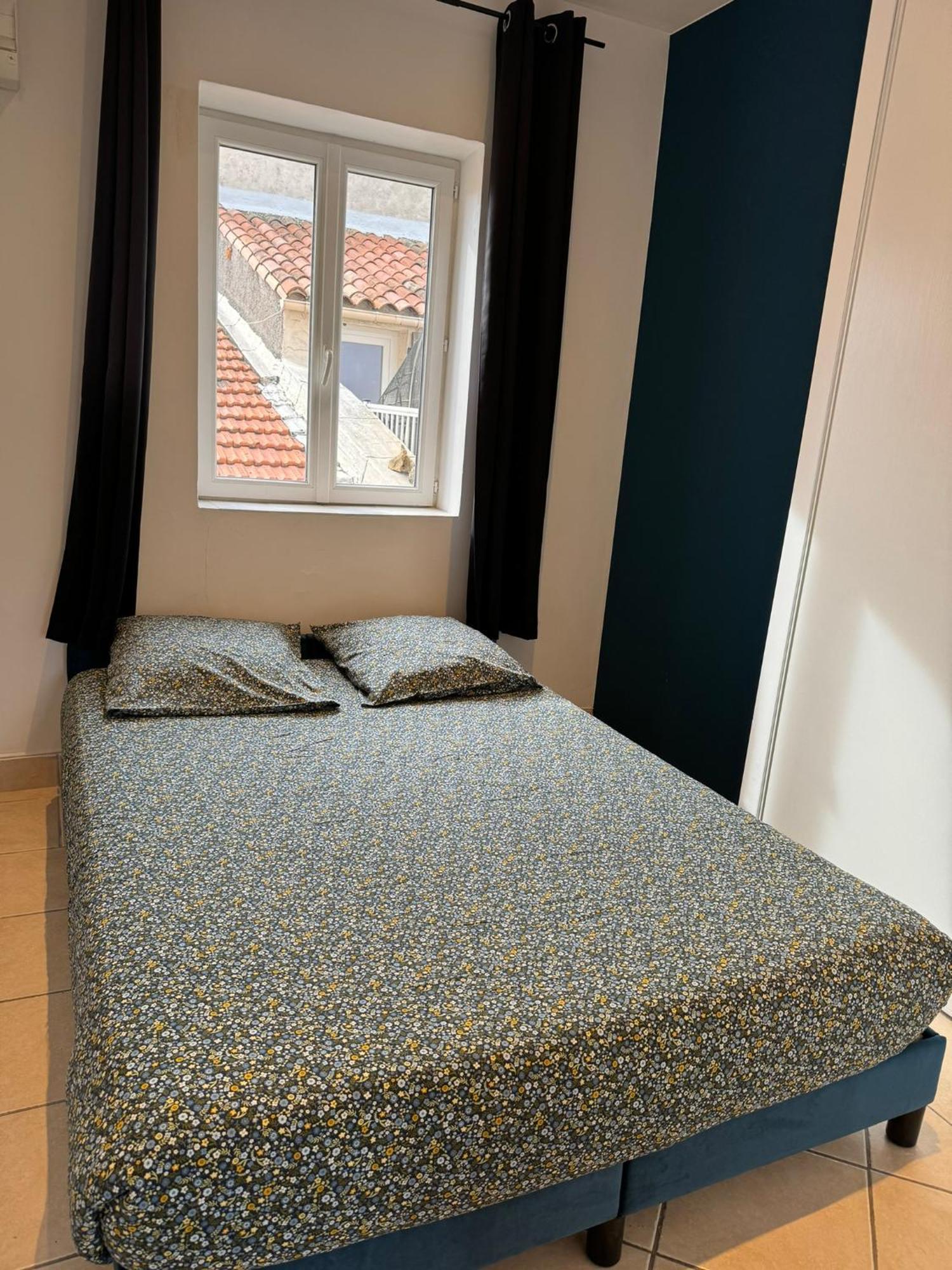 Freshly Tastefully Renovated Apartments In Heart Of Old Antibes Kültér fotó