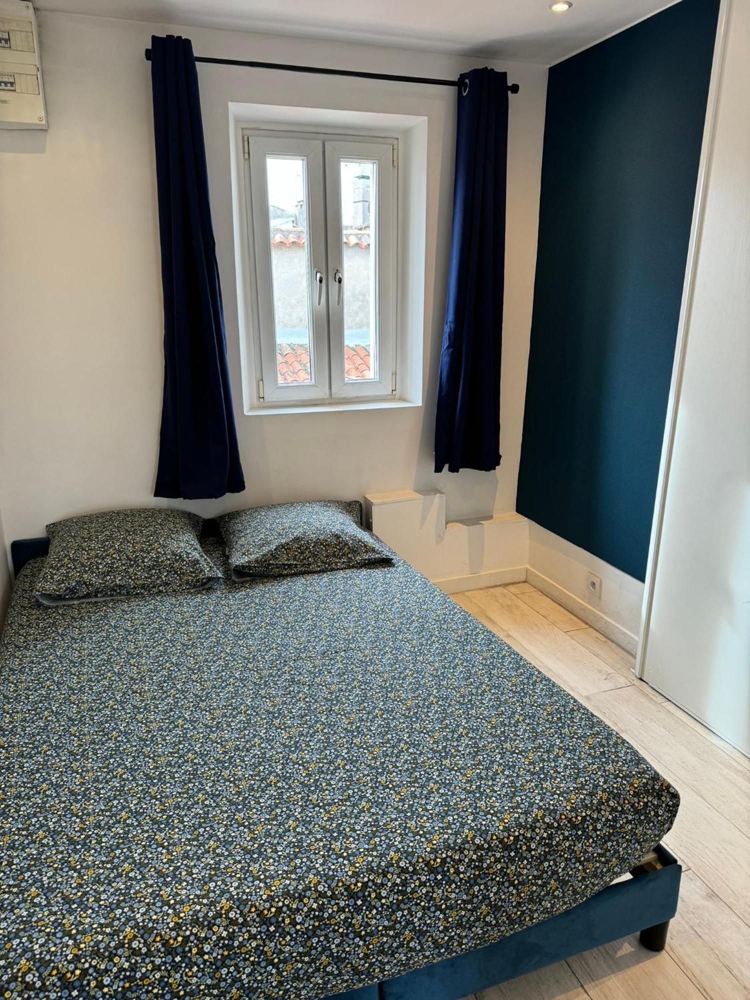 Freshly Tastefully Renovated Apartments In Heart Of Old Antibes Kültér fotó